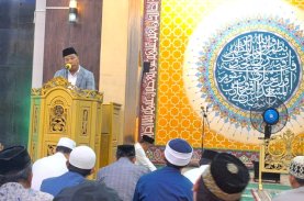 Andi Utta Tarawih Pertama di Masjid ICDT Bulukumba