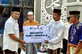 Safari Ramadan, Andi Utta Tarawih di Musala Pelabuhan Kajang
