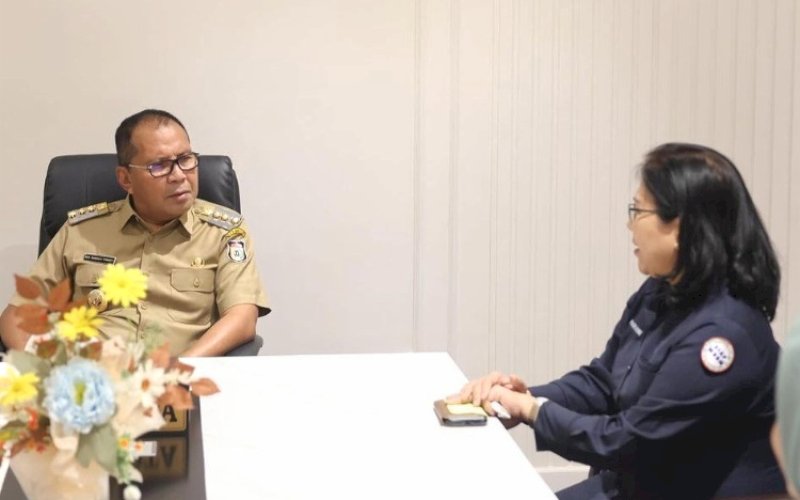 PERTEMUAN. Kepala Badan Pengawas Obat dan Makanan (BPOM) di Makassar dra Hariani beserta jajaran menemui Wali Kota Makassar Moh Ramdhan Pomanto, Senin (18/3/2024). foto: istimewa