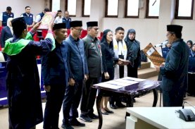 Danny Pomanto Lantik Empat Pejabat Disdukcapil Makassar