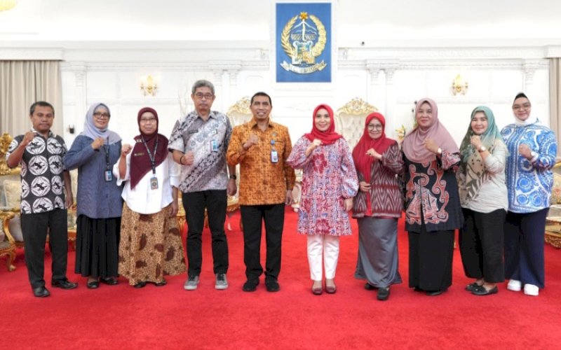 KOLABORASI. Kepala BNN Provinsi Sulsel Brigjen Pol Guruh Ahmad Fadiyanto dan jajaran melakukan pertemuan silaturahmi dengan Pj Ketua TP PKK Sulsel Sofha Marwah Bahtiar di Rumah Jabatan Gubernur Sulsel, Jumat (15/3/2024). foto: istimewa