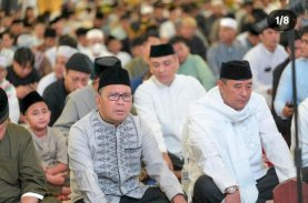 Danny Pomanto Bersama Pj Gubernur Sulsel Salat Id di Masjid Kubah 99 Asmaul Husna