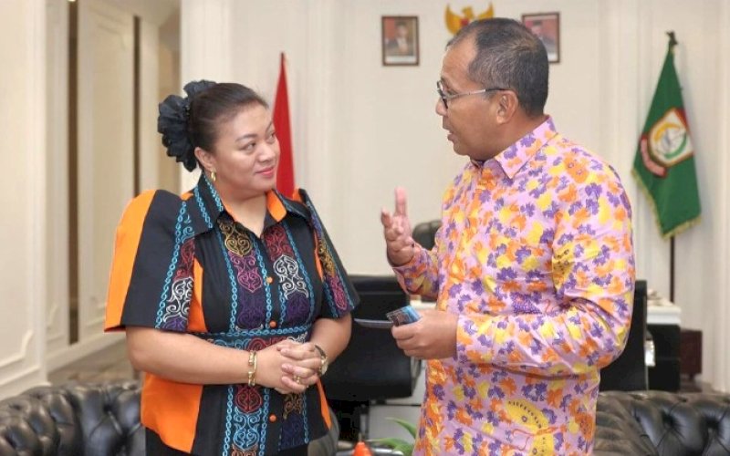 PERTEMUAN. Konsulat Jenderal Filipina Mary Jennifer Domingo Dingal menemui Wali Kota Makassar Moh Ramdhan Pomanto di Kantor Balai Kota Makassar, Kamis (18/4/2024). foto: istimewa