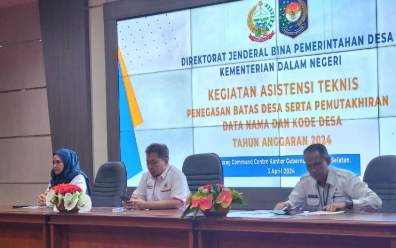 BATAS DESA. Asistensi Teknis Penegasan Batas Desa, serta Pemutakhiran Data Nama Desa dan Kode Desa,di Ruang Command Centre Lantai 4 Kantor Gubernur Sulsel, Rabu (3/4/2024). foto: istimewa