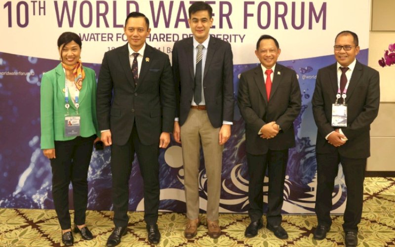 WWF 2024. Wali Kota Makassar Moh Ramdhan Pomanto (kanan) bersama Mendagri Tito Karnavian (kedua kanan) dan Menteri ATR/BPN, Agus Harimurti Yudhoyono (kedua kiri) berpartisipasi dalam World Water Forum (WWF) 2024 di Bali. foto: istimewa