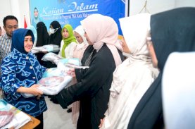Indira Beri Bantuan Paket Kain Kafan ke Seluruh PKK Kecamatan