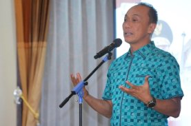 Pj Gubernur Sulsel Perkenalkan Sedekah Seribu Sehari, Bangun Kemandirian ASN