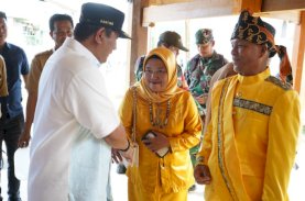 Pj Gubernur Sulbar Sapa Warga Mambi, Empat Perwakilan Sampaikan Pesan Adat