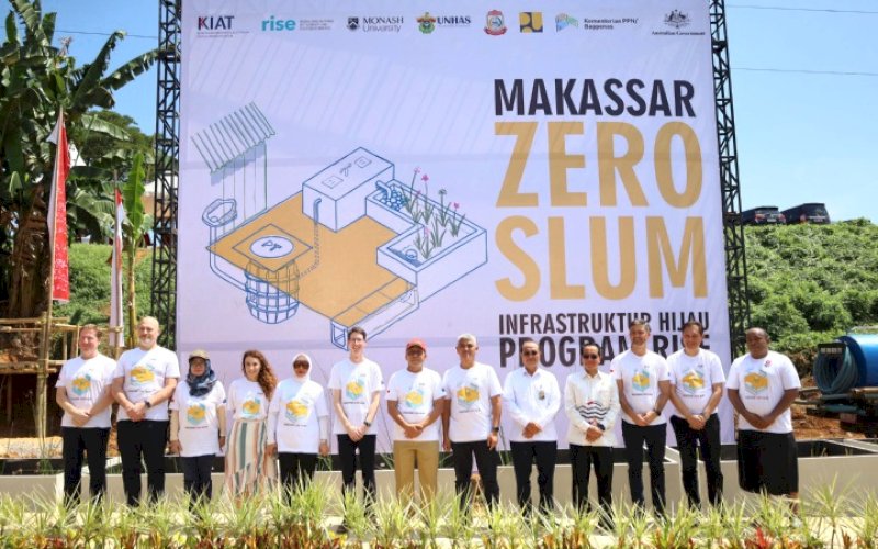 ZERO SLUM. Peresmian infrastruktur hijau atau Makassar Zero Slum Infrastruktur Hijau Program RISE di Kampung Bonelengga, Kelurahan Bulurokeng, Kecamatan Biringkanaya, Kota Makassar, Selasa (16/7/2024). foto: istimewa
