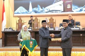 Firman Pagarra Sampaikan Penjelasan Wali Kota Makassar terhadap Ranperda APBD Perubahan 2024