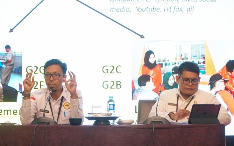 Sultan Rakib (kiri). foto: istimewa