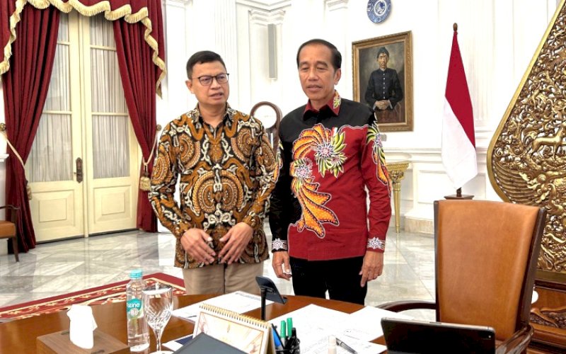 Kepala Badan POM RI Taruna Ikrar bersama Presiden Republik Indonesia Joko Widodo. foto: istimewa