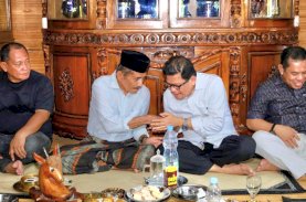 Azhar Arsyad Silaturahmi dengan Pamangku Adat di Sidrap