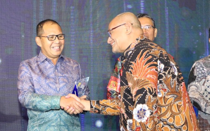 PENGHARGAAN. Wali Kota Makassar, Moh Ramdhan Pomanto, sukses meraih penghargaan bergengsi tingkat nasional pada malam Apresiasi Tokoh Indonesia 2024 Tempo Media di Hotel Borobudur, Jakarta, Selasa (10/9/2024) malam. foto: istimewa