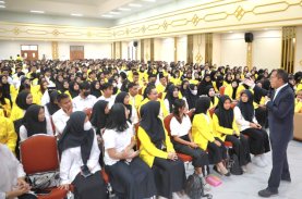 Danny Pomanto Bahas Revolusi Mental di OSMB Universitas Terbuka Makassar