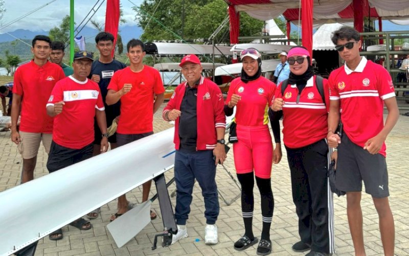 RAIH EMAS. Cabang olagraga dayung atas nama Sulfianto berhasil menyumbang emas untuk Sulsel pada ajang PON XXI Aceh-Sumut 2024 di Waduk Keliling Indrapuri, Aceh Besar, Aceh, Jumat (13/9/2024). foto: istimewa