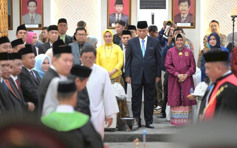 PELANTIKAN. Ketua TP PKK Kota Makassar, Indira Jusuf Ismail, turut menghadiri Rapat Paripurna Pengucapan Sumpah/Jabatan Anggota DPRD Kota Makassar Masa Jabatan 2024-2029 di Kantor DPRD Makassar, Senin (9/9/2024). foto: istimewa