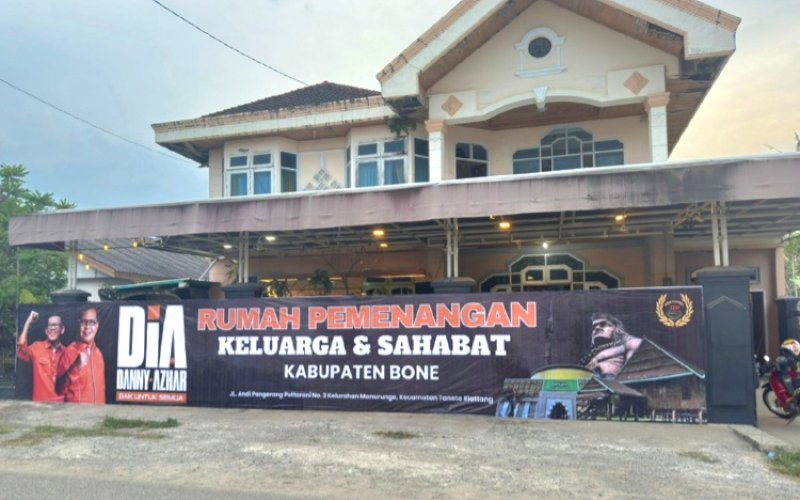 DIA. Rumah Pemenangan Keluarga & Sahabat DIA (Sibawanna DP) di Jl Andi Pengeran Pettarani No 2 Kelurahan Manurunge, Kecamatan Tanete Riattang, Kabupaten Bone atau Bone kota. foto: istimewa