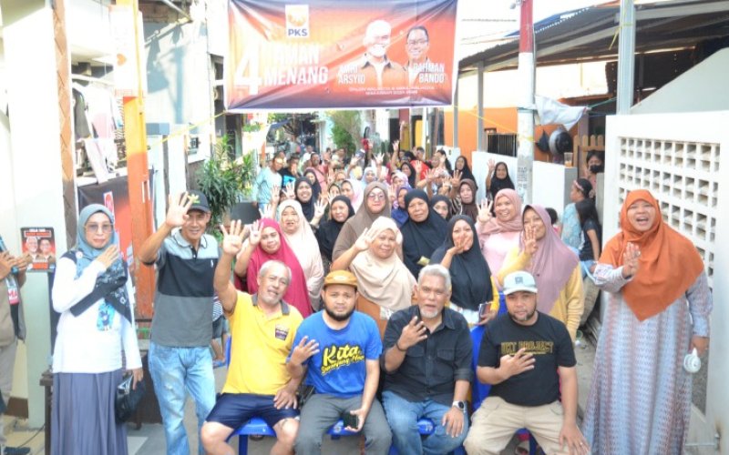 KAMPANYE. Calon Wali Kota Makassar Nomor Urut 4, Amri Arsyid, saat berkampanye di Ujung Bori, Antang, Manggala, Kota Makassar. foto: istimewa
