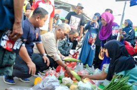 Narji Dampingi Amri Arsyid Blusukan di Pasar Daya Makassar