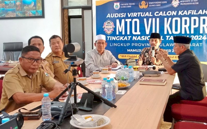 AUDISI. Korpri Sulbar laksanakan audisi calon kafilah Musabaqah Tilawatil Qur'an (MTQ) VII 2024 yang akan dilaksanakan di Kota Palangkaraya, Kalteng melalui Zoom meeting pada hari kedua, Senin (7/10/2024). foto: istimewa