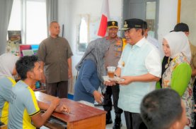 Pj Gubernur Sulbar Instruksikan Semua Sekolah Mulai Berlakukan Uji Coba Makan Gizi Gratis