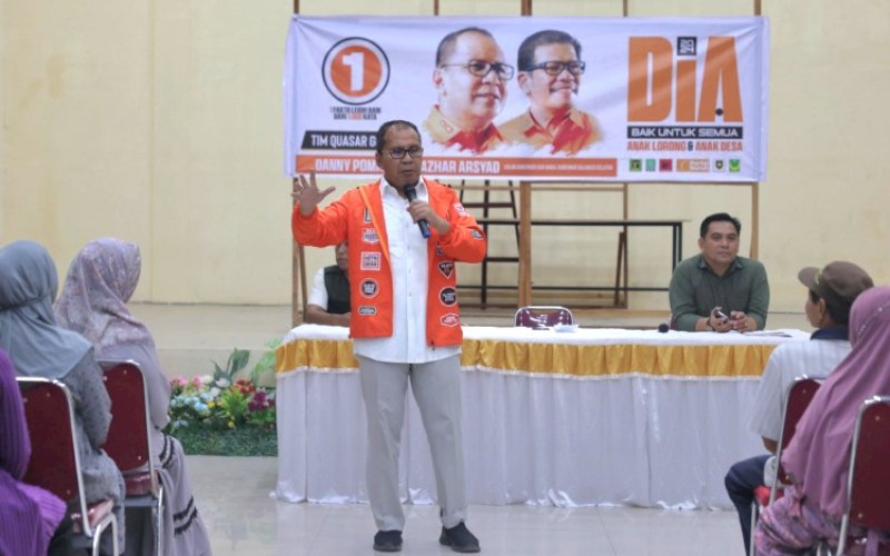 SILATURAHMI. Calon Gubernur Sulsel, Moh Ramdhan Pomanto, kembali silaturahmi dengan masyarakat Kecamatan Bontonompo, Kabupaten Gowa pada hari kedua masa kampanyenya, Selasa (1/10/2024). foto: istimewa