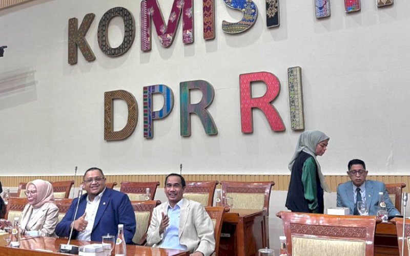 Rudianto Lallo (ketiga kiri). foto: istimewa 