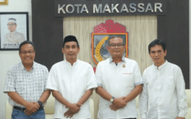SILATURAHMI. Ketua DPRD Kota Makassar Rudianto Lallo, menerima kunjungan silaturahmi Kepala Kejaksaan (Kajari) Makassar Nauli Rahim Siregar. foto: istimewa