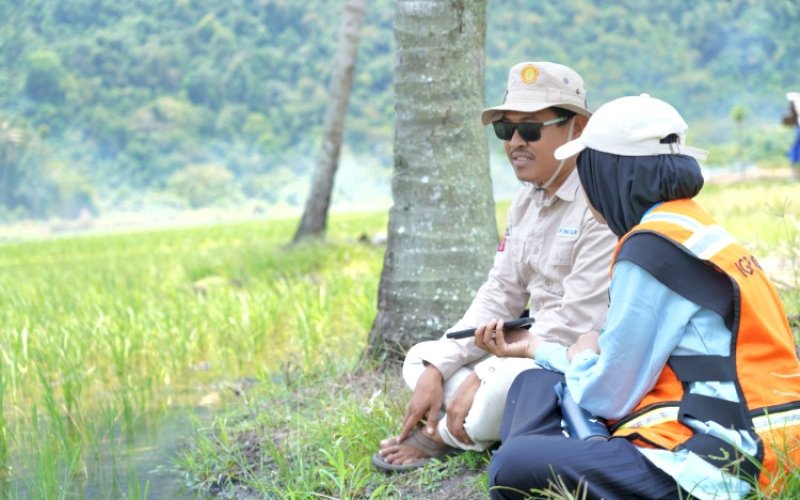 PENGAWASAN. PT Vale Indonesia Tbk Indonesia Growth Project (IGP) Morowali didukung Dinas Ketahanan Pangan Provinsi Sulawesi Tengah melaksanakan pengawasan terhadap petani binaan untuk memastikan para petani yang telah tersertifikasi Inofice. foto: istimewa