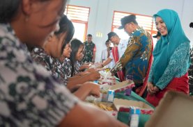 Pj Gubernur Sulbar Uji Coba Makan Bergizi Gratis di SMKN 1 Sumarorong