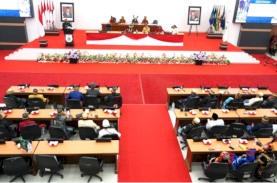 DPRD Rapat Paripurna Istimewa Peringatan HUT Sulbar Ke-20