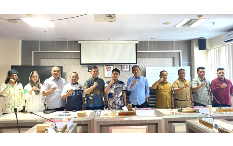 KUNKER. DPRD Provinsi Sulbar melaksanakan kunjungan kerja Panitia Kerja (Panja) terkait Rancangan Peraturan Daerah (Raperda) tentang Rencana Pembangunan Jangka Panjang Daerah (RPJPD) Provinsi Sulbar Tahun 2025-2045 ke DPRD Provinsi Sulsel. foto: istimewa