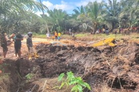 PUPR Bersama DPRD Sulbar Tinjau Fenomena Tanah Bergerak di Mateng