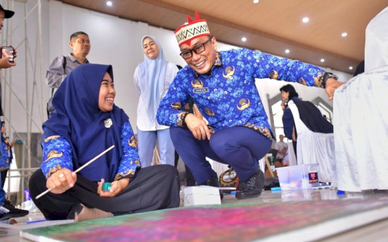 PENINJAUAN. Ketua Umum Dewan Pengurus Korpri Nasional, Zudan Arif Fakrulloh, meninjau langsung lokasi MTQ VII Korpri 2024 di Kota Palangka Raya, Kalteng, Selasa (5/11/2024). foto: istimewa