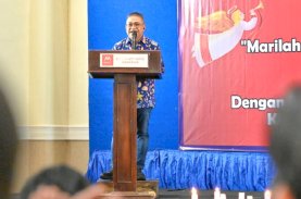 Natal Bersama Karyawan PDAM Makassar, Beni Iskandar Titip Pesan Khusus