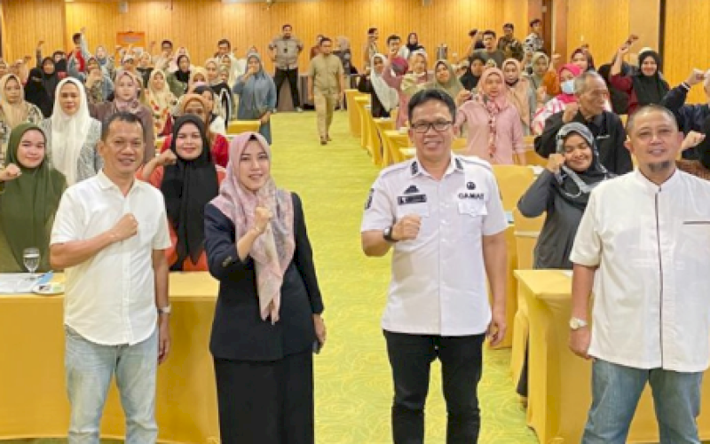 Fatma Wahyuddin Sosialisasi Perda Retribusi Sampah