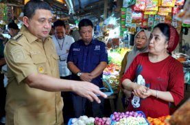 Wali Kota Makassar Tinjau Stabilitas Harga Pangan di Pasar Tradisional dan Ritel Modern Jelang Idulfitri