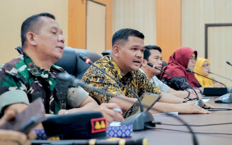 RAKOR. Bupati Bantaeng, M Fathul Fauzy Nudin, memimpin Rapat Koordinasi (Rakor) Swasembada Pangan bersama pimpinan Forkompimda dan unsur terkait di Ruang Pola Kantor Bupati Bantaeng, Kamis (13/3/2025). foto: istimewa