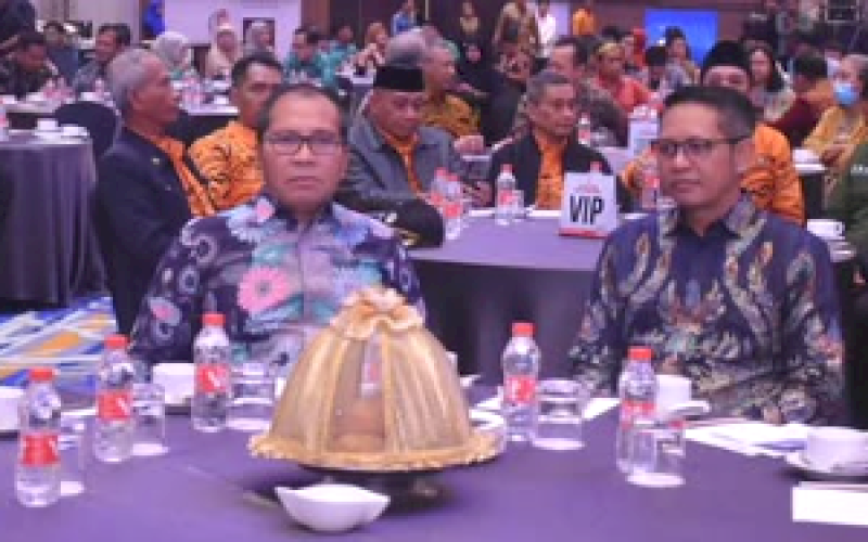 KONSULTASI PUBLIK. Ketua DPRD Makassar, Supratman, menghadiri Forum Konsultasi Publik di Hotel Four Points by Sheraton Makassar, Kamis (30/1/2025). foto: istimewa