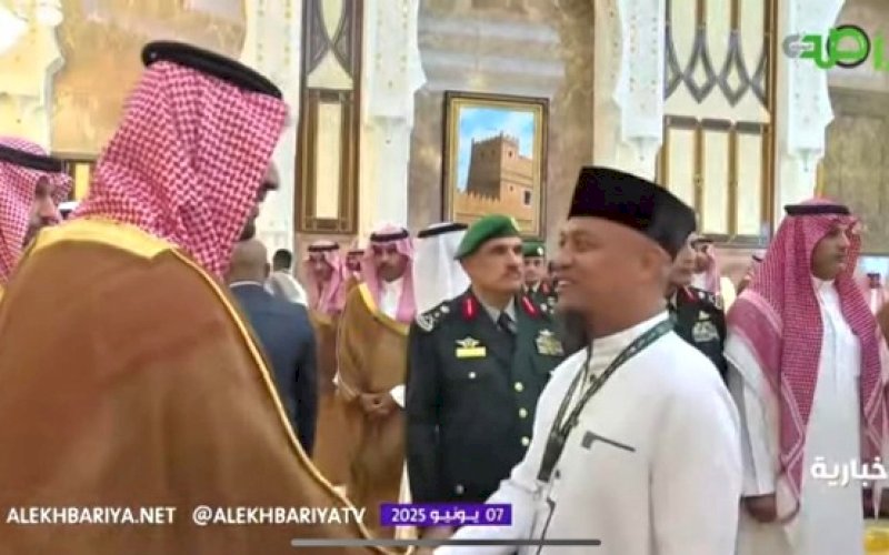 JAMUAN KEHORMATAN. Gubernur Sulsel, Andi Sudirman Sulaiman, menghadiri undangan resmi Kerajaan Arab Saudi dalam jamuan kehormatan yang digelar di Istana Mina, bertepatan dengan pelaksanaan Ibadah Haji 1446 H/2025 M. foto: istimewa