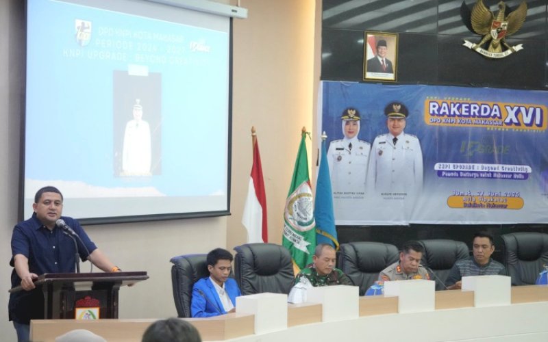 RAKERDA. Wali Kota Makassar, Munafri Arifuddin, menghadiri Rapat Kerja Daerah (Rakerda) XVI KNPI Kota Makassar di Ruang Pola Kantor Balai Kota Makassar, Jumat (27/6/2025). foto: istimewa