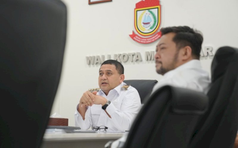 RAPAT MONITORING. Wali Kota Makassar, Munafri Arifuddin, mengikuti rapat monitoring progres PSEL Makassar yang digelar secara virtual Kementerian Koordinator Bidang Infrastruktur dan Pembangunan Kewilayahan, Rabu (25/6/2025). foto: istimewa