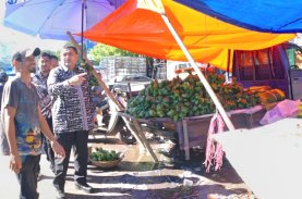 Wali Kota Makassar Sidak Pasar Pa’baeng-baeng, Tegur Jukir dan Tertibkan Pedagang di Bahu Jalan