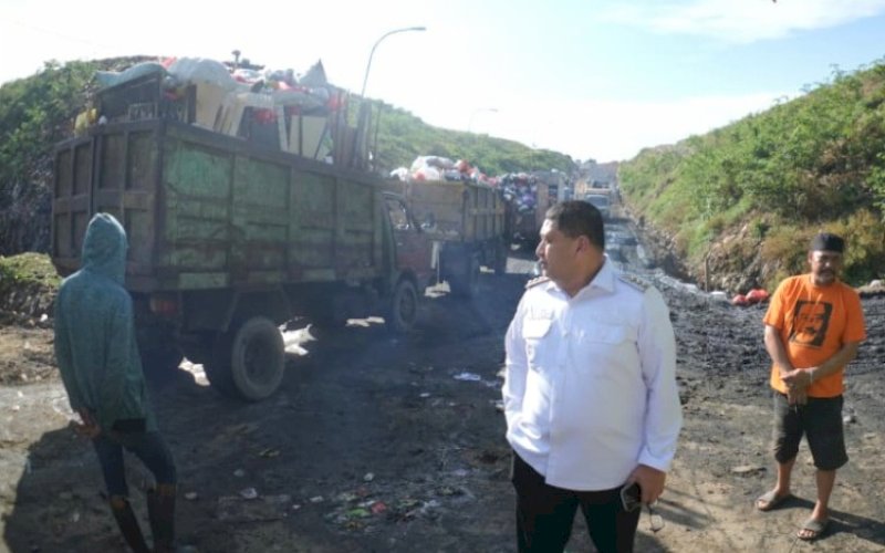 KUNJUNGAN. Wali Kota Makassar, Munafri Arifuddin, kembali melakukan kunjungan mendadak untuk memantau langsung kondisi Tempat Pembuangan Akhir (TPA) Antang, Kecamatan Manggala, Kota Makassar, Rabu (25/6/2025) pagi. foto: istimewa