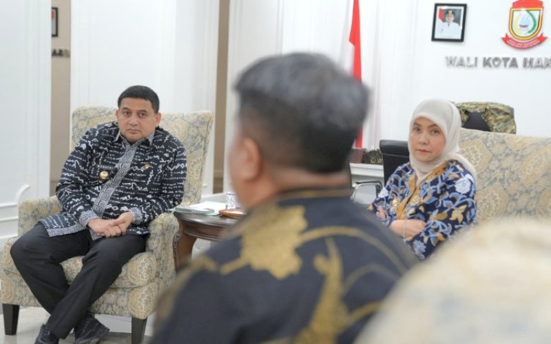 PERTEMUAN. Kota Makassar bersama Wakil Wali Kota Makassar, Munafri Arifuddin dan Aliyah Mustika Ilham (Munafri-Aliyah/Mulia), menerima silaturahmi Ketua Komisi D DPRD Kota Makassar Ari Ashari Ilham bersama rombongan di Kantor Balai Kota Makassar, Kamis (24/7/2025). foto: istimewa