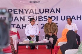 Menaker Tinjau Penyaluran BSU di Makassar, Program Presiden Dukung Daya Beli dan Pertumbuhan Ekonomi