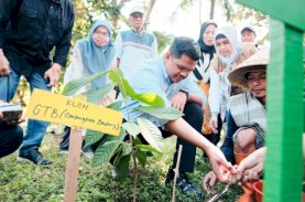 Uji Nurdin Resmikan Komunitas Kakao Bantaeng Bangkit