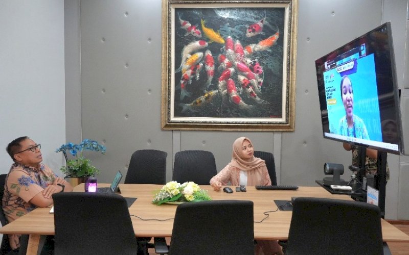 AKHLAK TALK. Executive Director 4 Pelindo Regional 4, Abdul Azis, sebagai narasumber Akhlak Talk. foto: istimewa