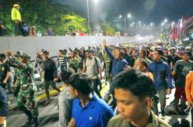 Gubernur Imbau Masyarakat Menahan Diri dan Jaga Sulsel